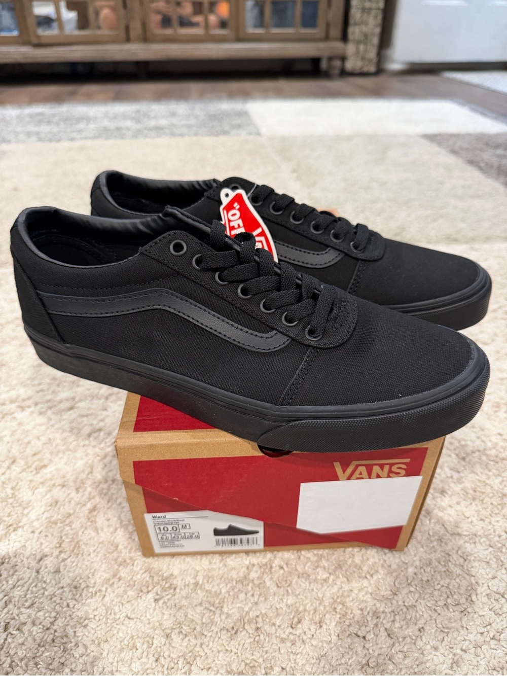 Vans Ward Black Canvas Low-Top Sneakers NWT